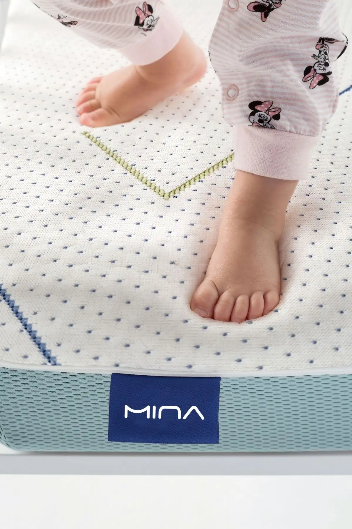 Mina Bebek Yatağı - Mina (1)